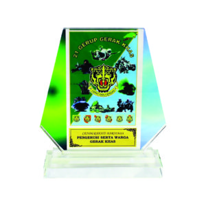 Fusion Color Crystal Awards CTOCC002 – Exclusive Crystal Award | Trophy Supplier at Clazz Trophy Malaysia