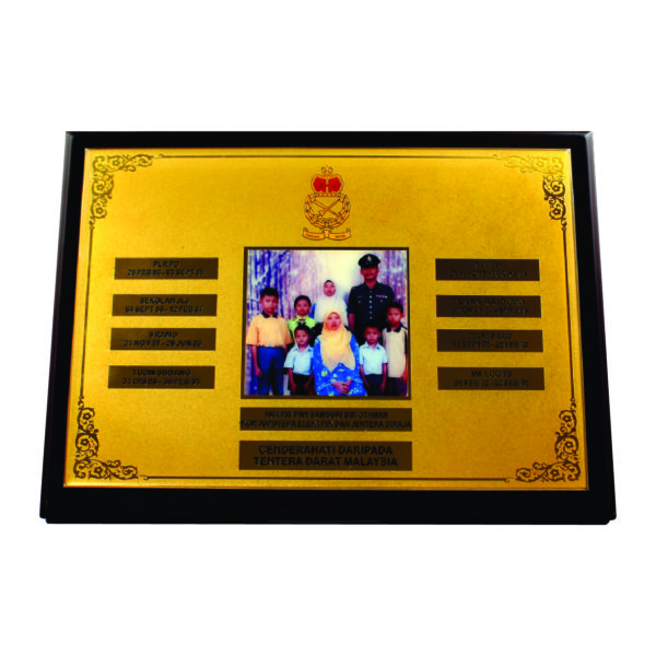 Custom Made Acrylic Plaques CTIWW613 – Exclusive Plaque With Acrylic Stand | Clazz Trophy Supplier Malaysia