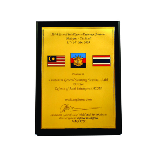 Custom Made Acrylic Plaques CTIWW614 – Exclusive Plaque With Acrylic Stand | Clazz Trophy Supplier Malaysia