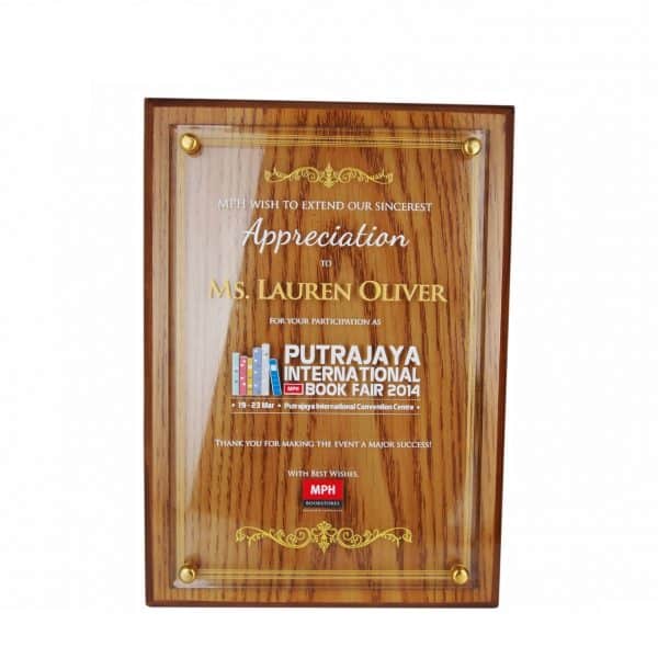 Crystal Wood Plaques CTCR3035 – Exclusive Wooden Crystal Plaque | Clazz Trophy Supplier Malaysia