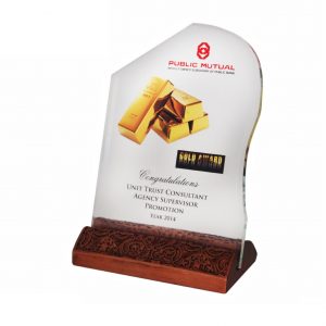 Crystal Wood Plaques CTCR3039 – Exclusive Wooden Crystal Plaque | Trophy Supplier at Clazz Trophy Malaysia